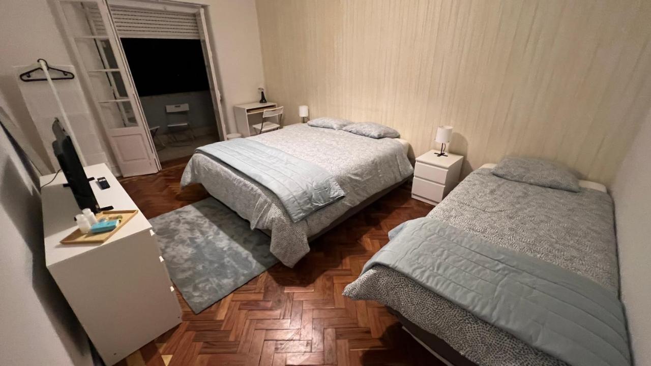 Habitacion Privada Para 3 Grande Con Balcon 리스본 외부 사진